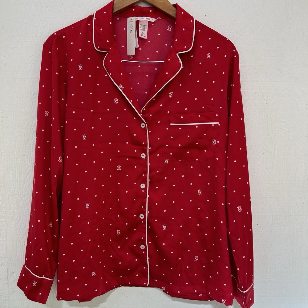 Victoria's Secret Long Sleeve Holiday Red & White Button Up Pajama‎ Top M NWT